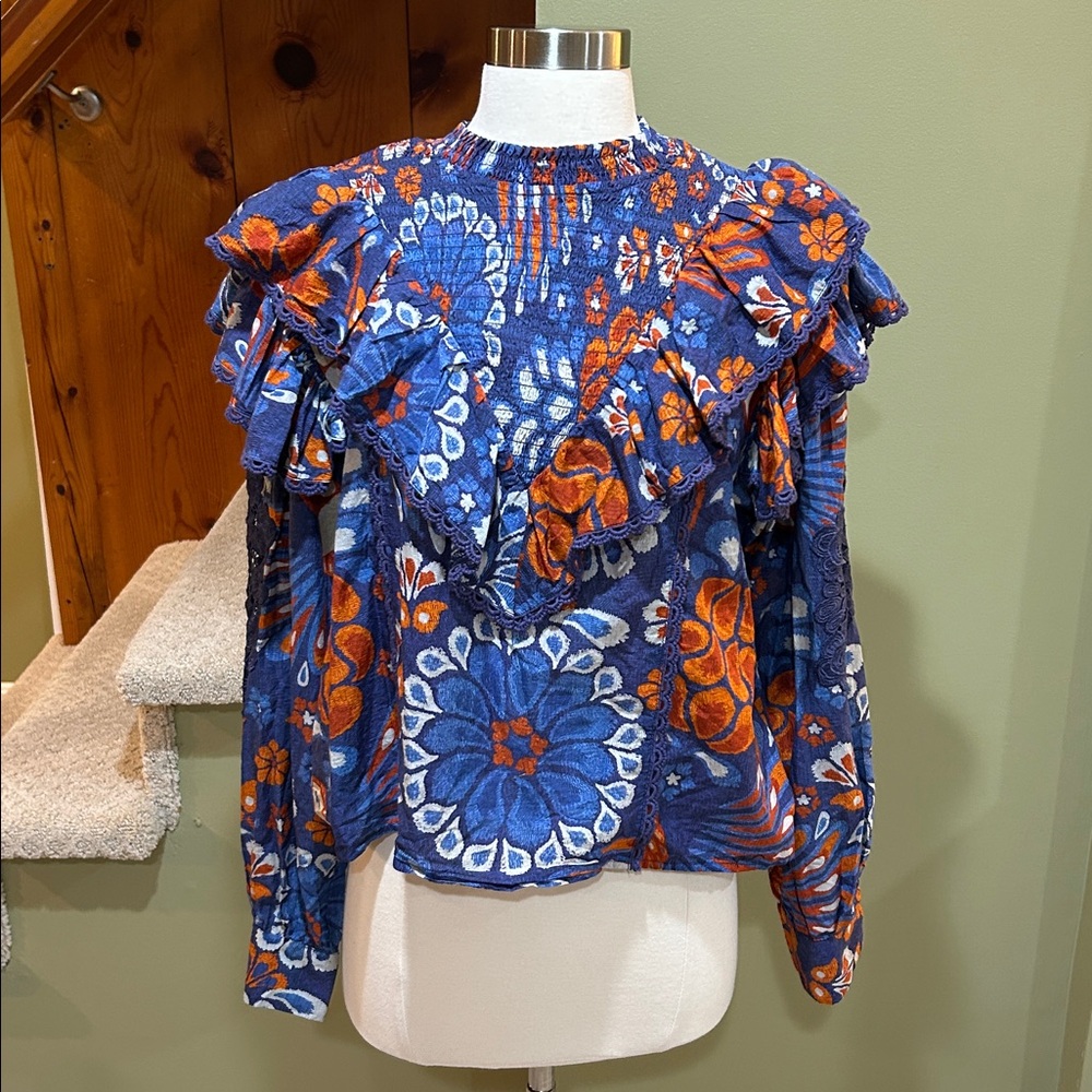 FARM RIO Smocked Pineapple Flowers Navy Blue
Blouse Large - Picture 6 of 14